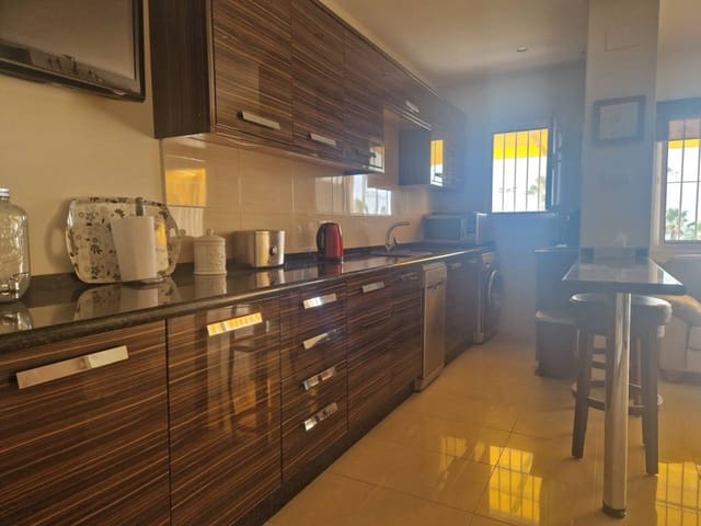 3 soveværelse Lejlighed til salg i Puerto Marina, Benalmádena - € 449.000 (Ref: 9246269)