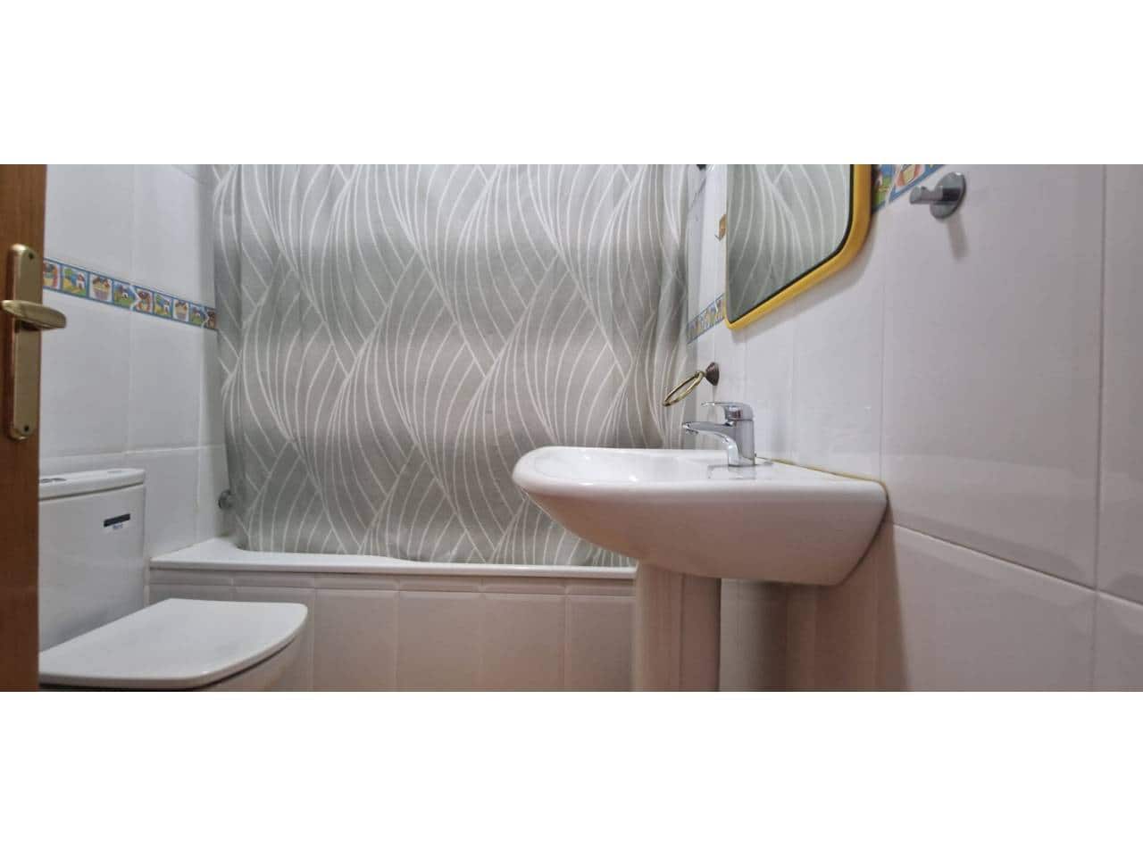 Apartamento de 3 habitaciones en Torremolinos en venta con piscina garaje - 375.000 € (Ref: 9303075)