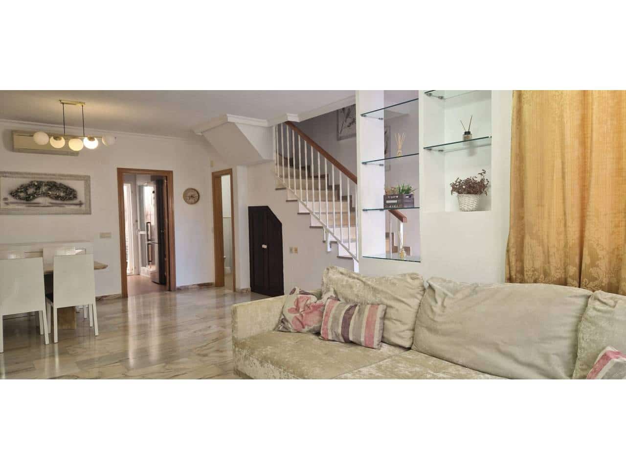 Apartamento de 3 habitaciones en Torremolinos en venta con piscina garaje - 375.000 € (Ref: 9303075)