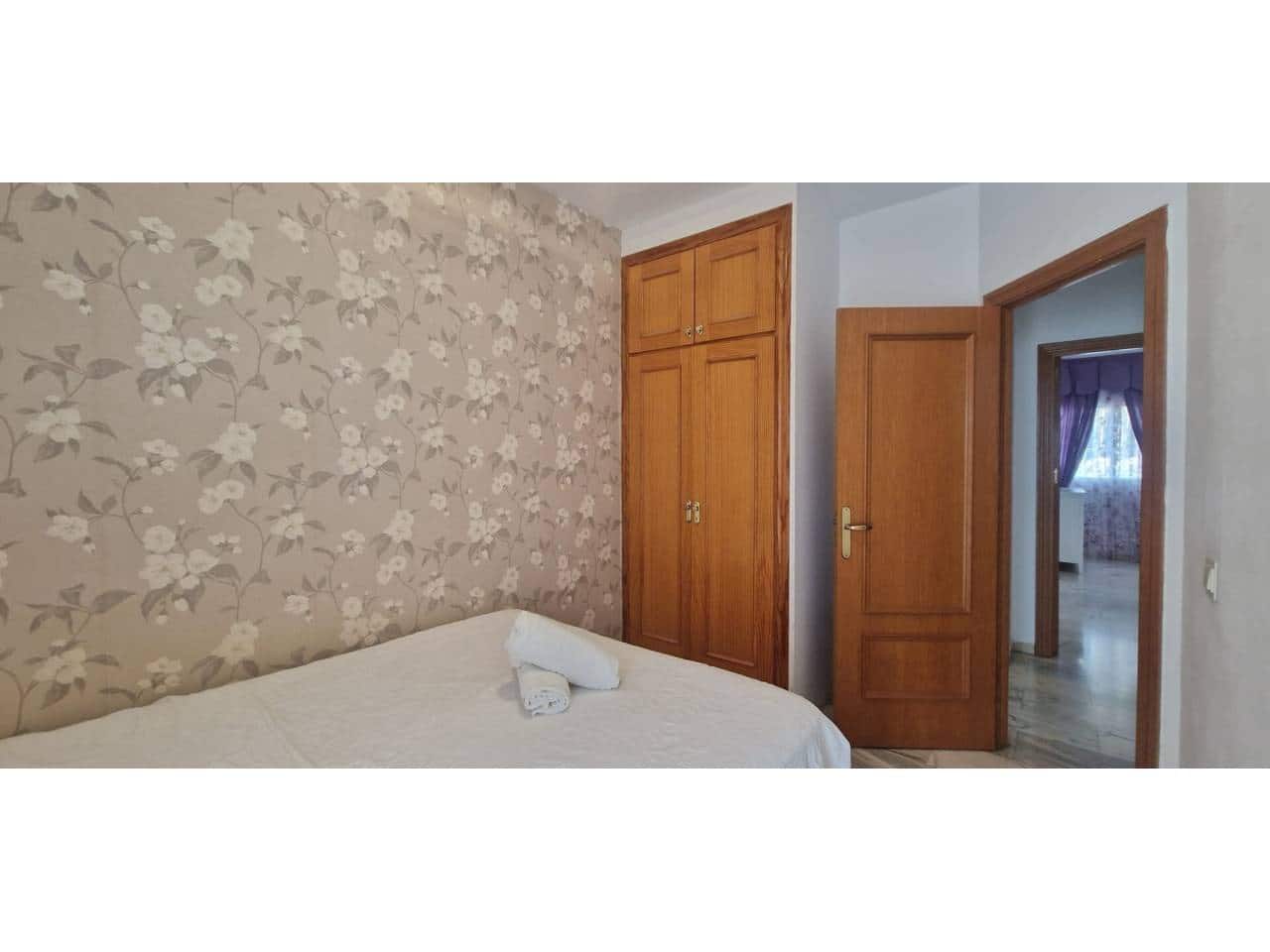 Apartamento de 3 habitaciones en Torremolinos en venta con piscina garaje - 375.000 € (Ref: 9303075)