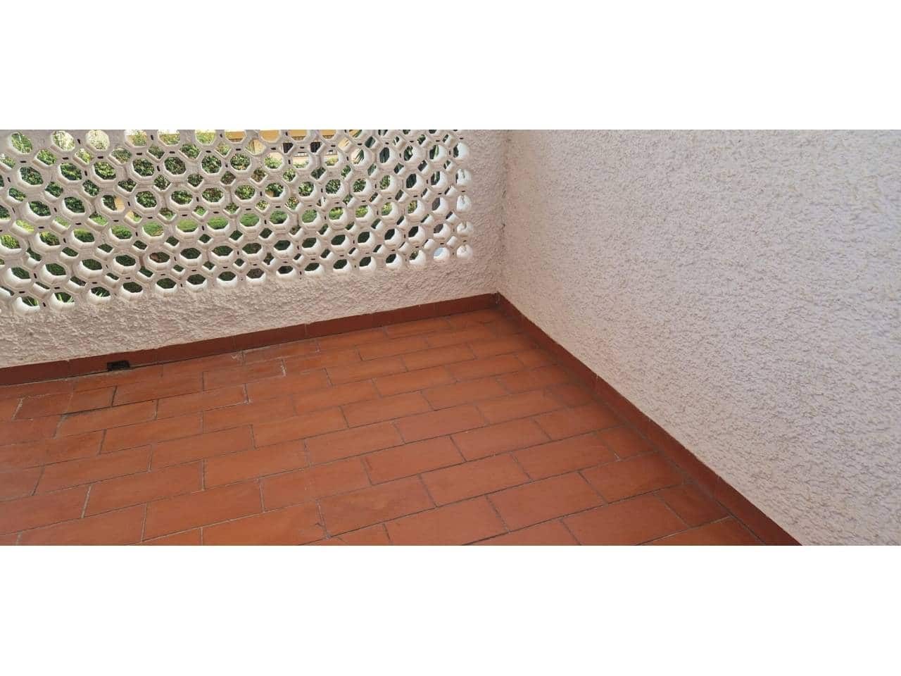 Apartamento de 3 habitaciones en Torremolinos en venta con piscina garaje - 375.000 € (Ref: 9303075)