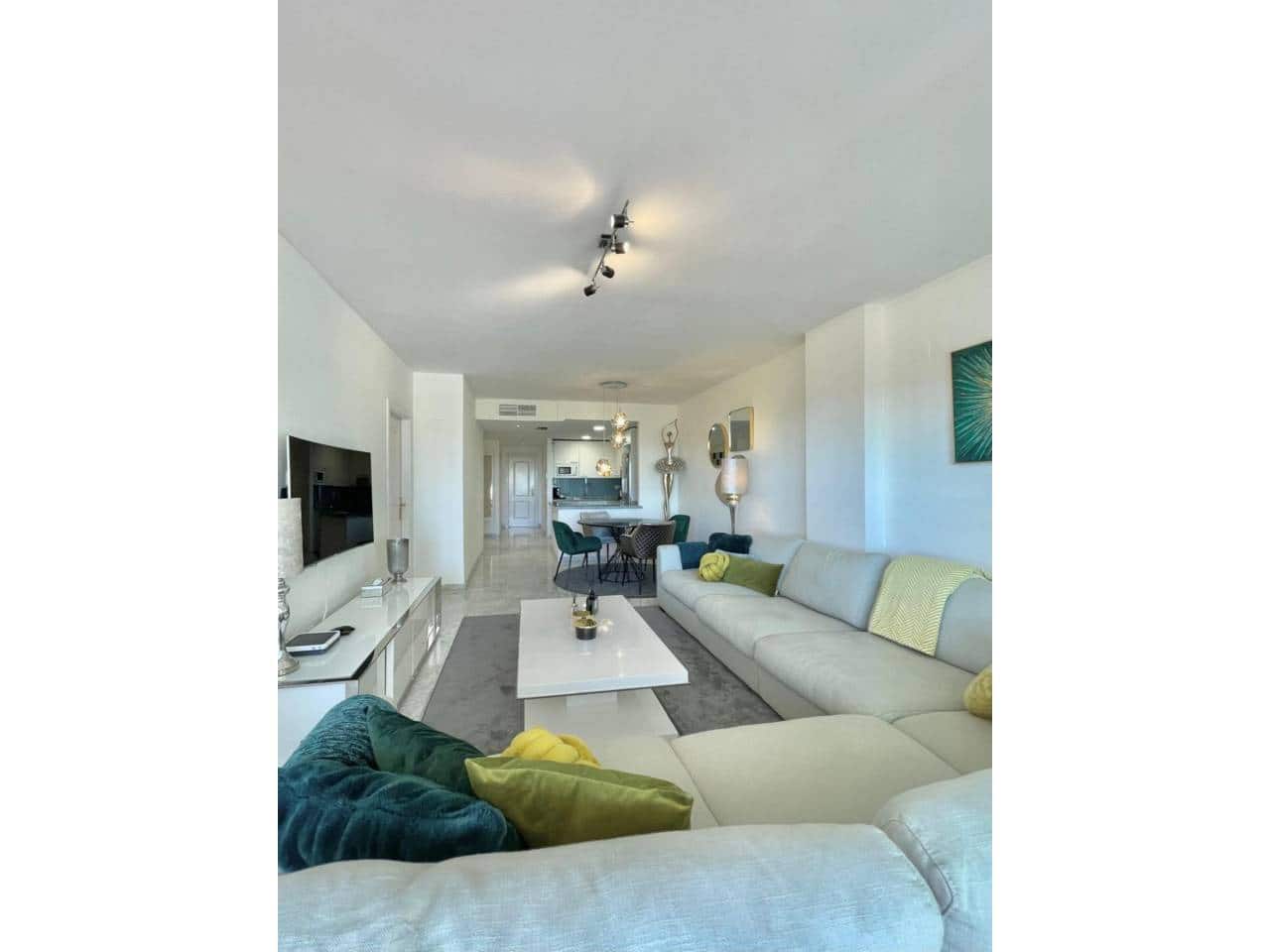 2 bedroom Apartment for sale in Benalmadena with pool garage - € 660,000 (Ref: 9303076)