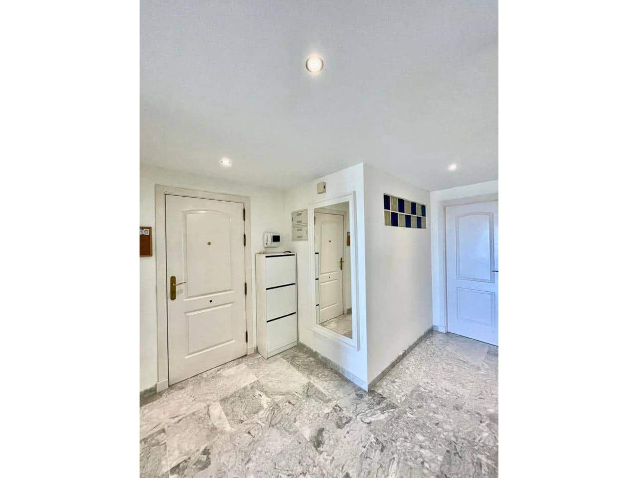 2 bedroom Apartment for sale in Benalmadena with pool garage - € 660,000 (Ref: 9303076)