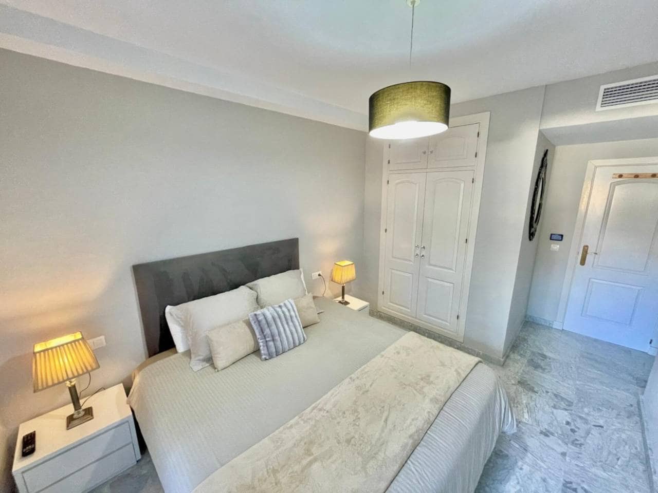 2 bedroom Apartment for sale in Benalmadena with pool garage - € 660,000 (Ref: 9303076)