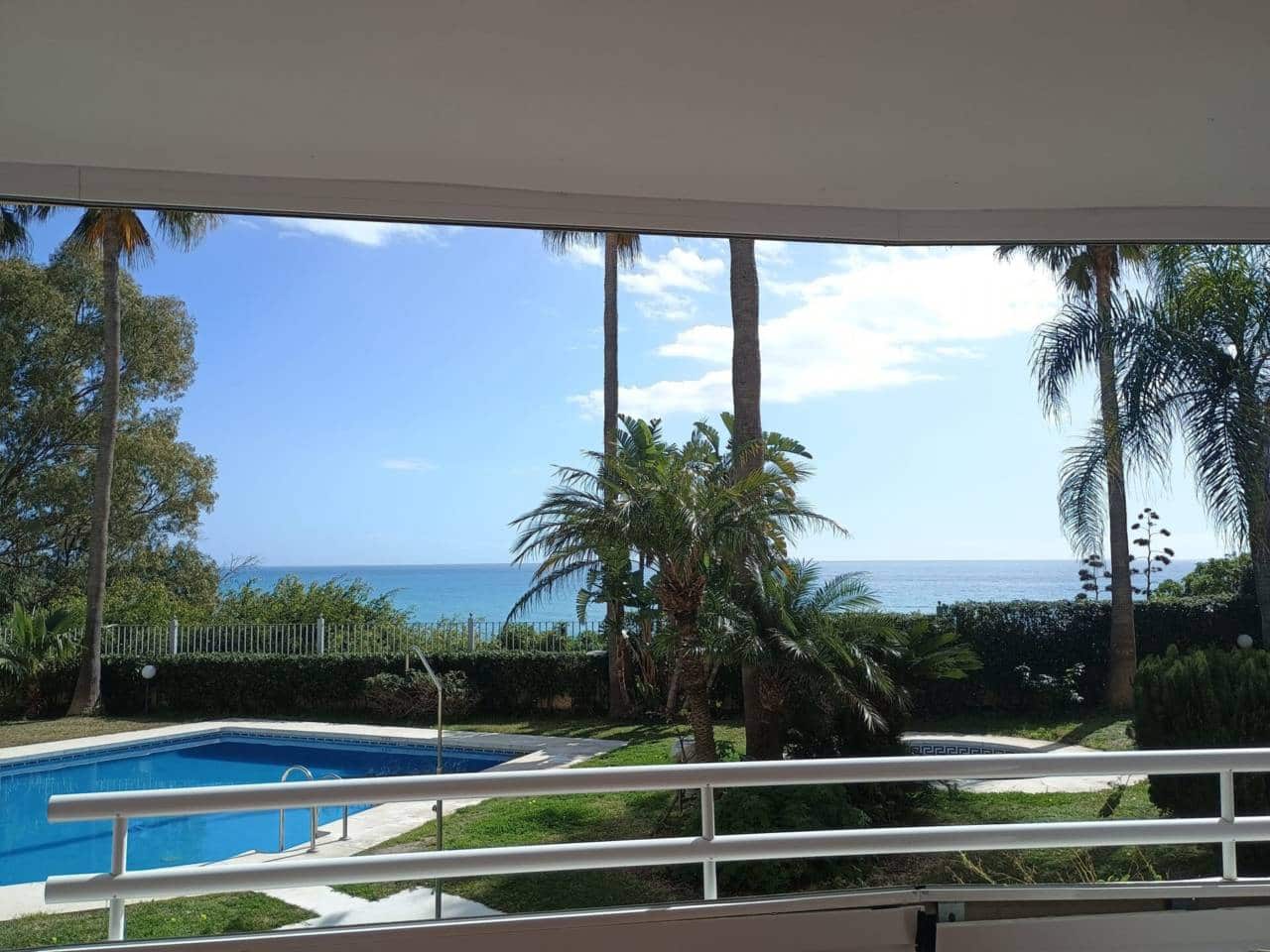 2 bedroom Apartment for sale in Benalmadena with pool garage - € 620,000 (Ref: 9303076)