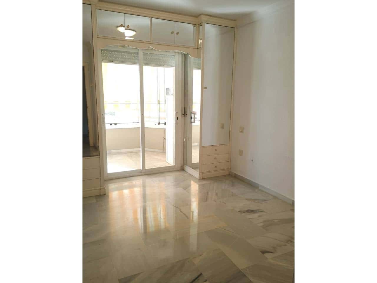 1 chambre Appartement à vendre à Torremolinos avec piscine garage - 299 000 € (Ref: 9330178)