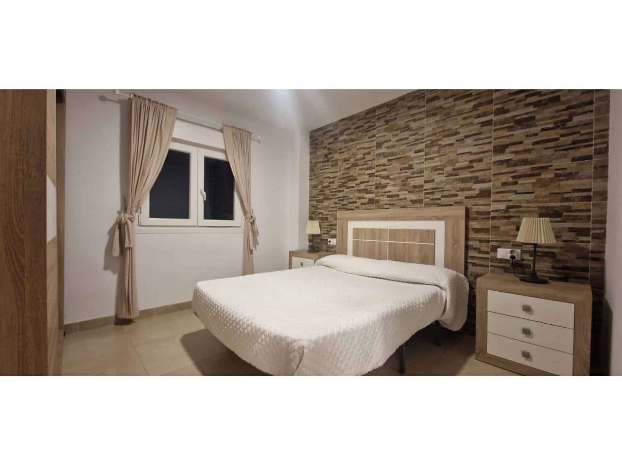 2 sypialnia Mieszkanie do wynajęcia w Miasto Malaga - 1 300 € (Ref: 9340737)