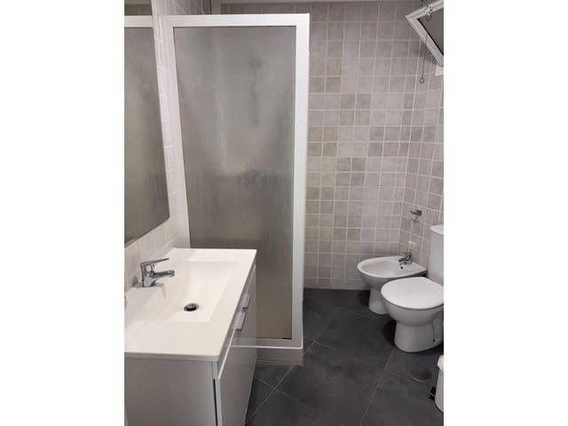 3 makuuhuone Huoneisto myytävänä paikassa Puerto Marina, Benalmádena mukana uima-altaan - 450 000 € (Ref: 9355668)