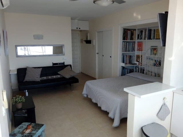 Studio til leje i Puerto Marina, Benalmádena med swimmingpool - € 850 (Ref: 9400443)