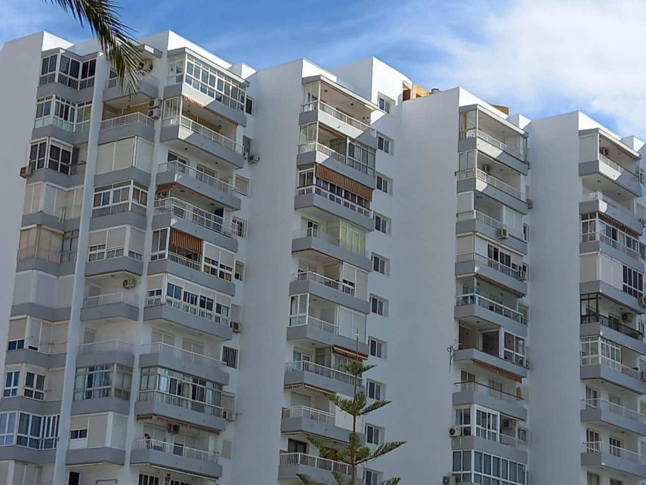 2 makuuhuone Huoneisto myytävänä paikassa Benalmadena mukana uima-altaan - 450 000 € (Ref: 9426918)