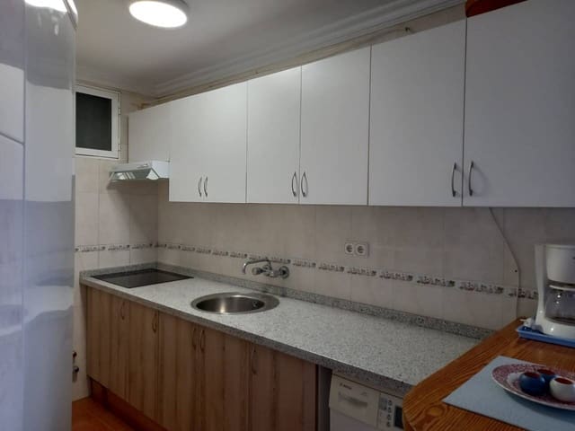 2 makuuhuone Huoneisto myytävänä paikassa Puerto Marina, Benalmádena mukana uima-altaan - 450 000 € (Ref: 9426918)