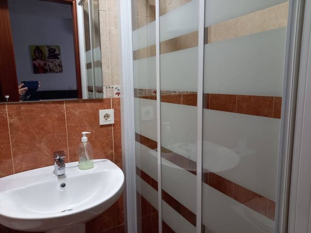 2 makuuhuone Huoneisto myytävänä paikassa Puerto Marina, Benalmádena mukana uima-altaan - 450 000 € (Ref: 9426918)