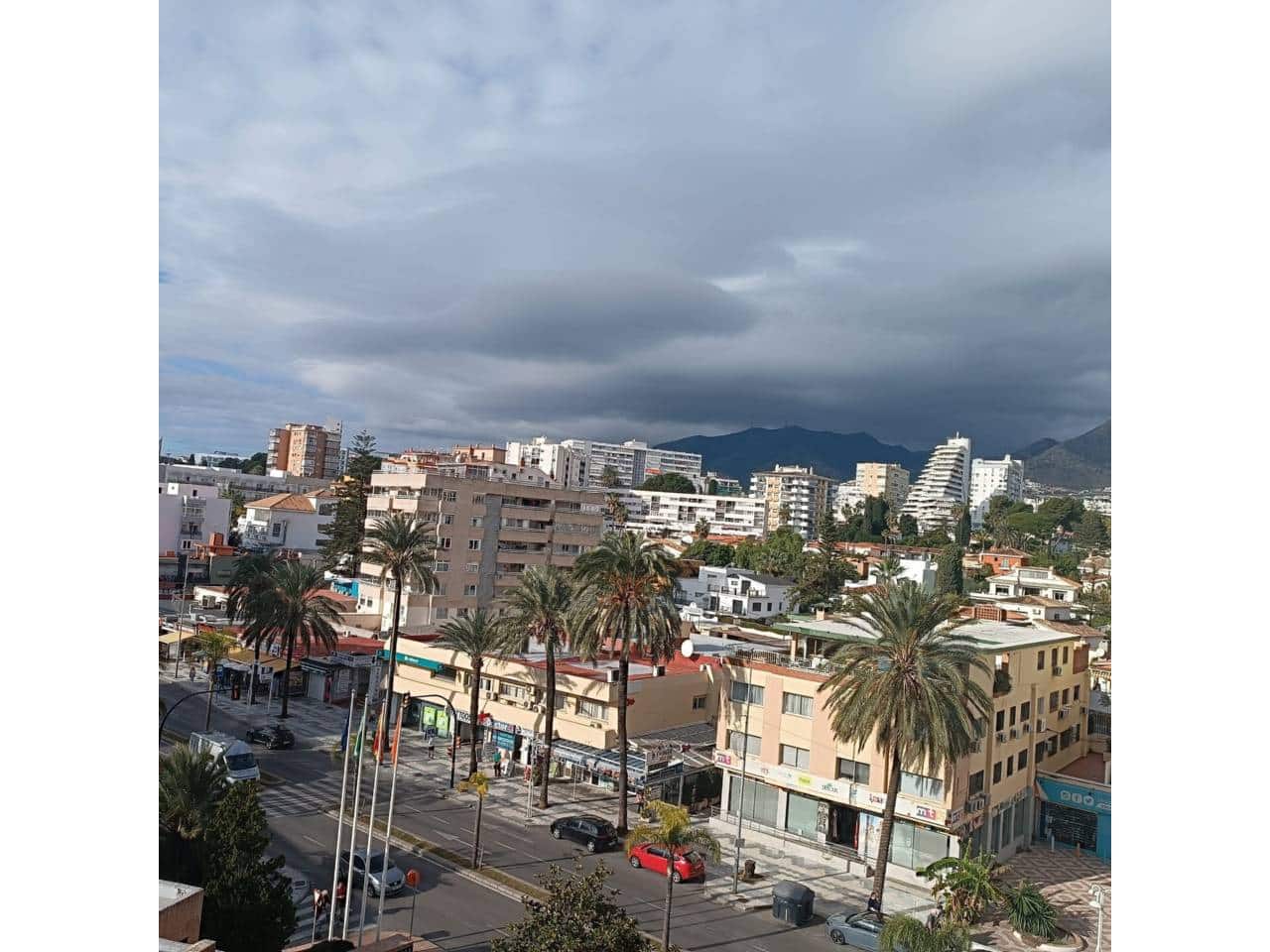 2 makuuhuone Huoneisto myytävänä paikassa Benalmadena mukana uima-altaan - 450 000 € (Ref: 9426918)