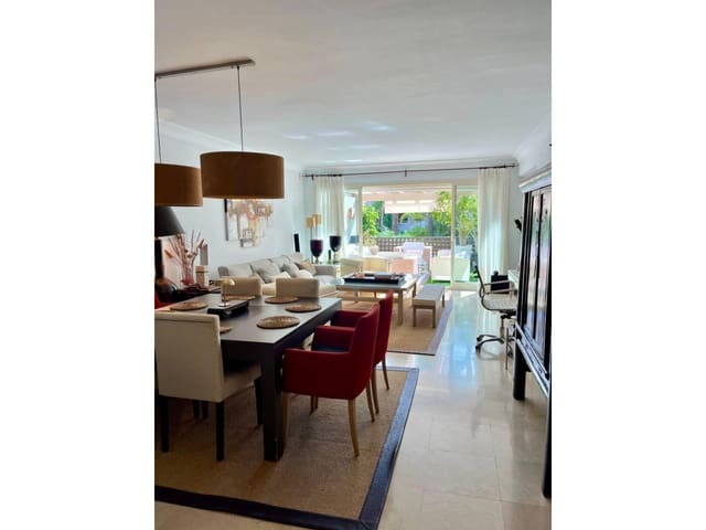 3 chambre Appartement à vendre à Río Real, Marbella avec piscine garage - 735 000 € (Ref: 9500978)