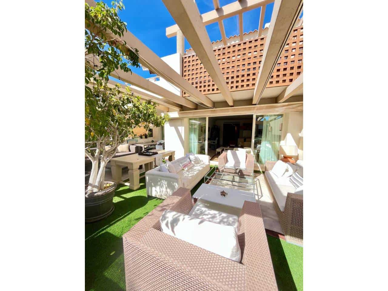 3 chambre Appartement à vendre à Rio Real avec piscine garage - 735 000 € (Ref: 9500978)