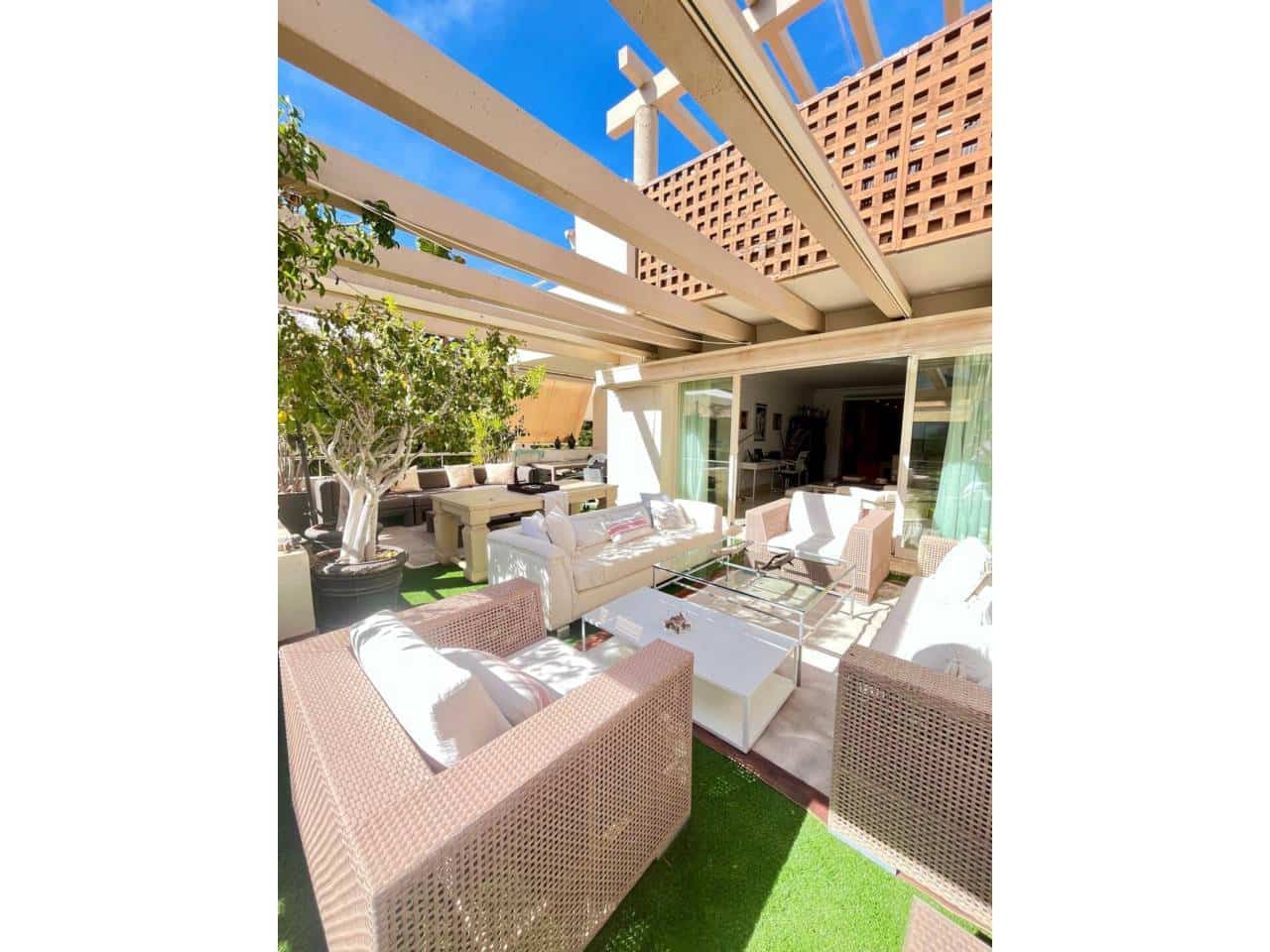 3 chambre Appartement à vendre à Rio Real avec piscine garage - 735 000 € (Ref: 9500978)