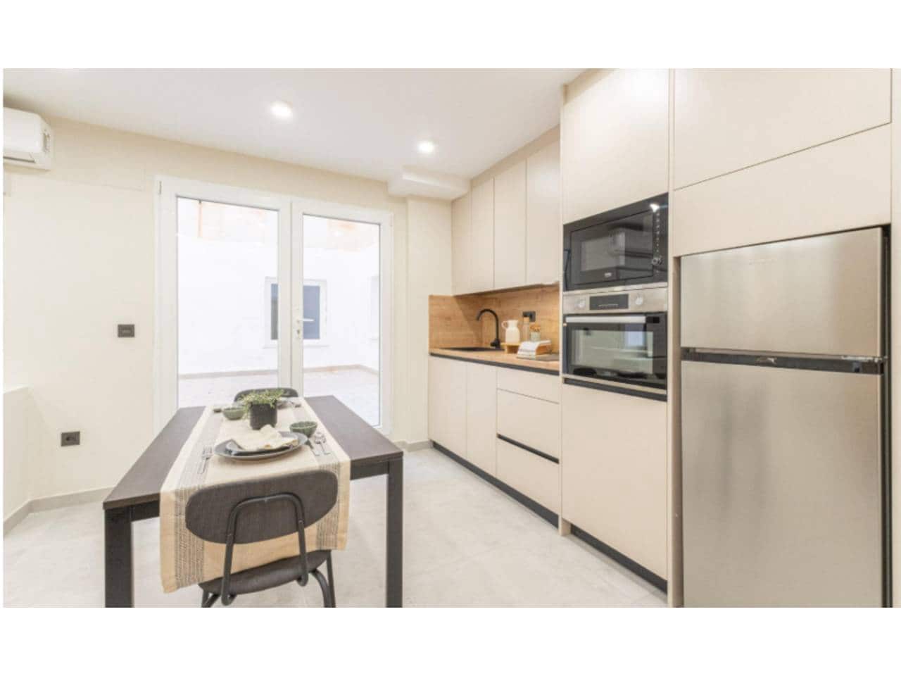 Kontor til salg i Malaga by - € 173.000 (Ref: 9508154)