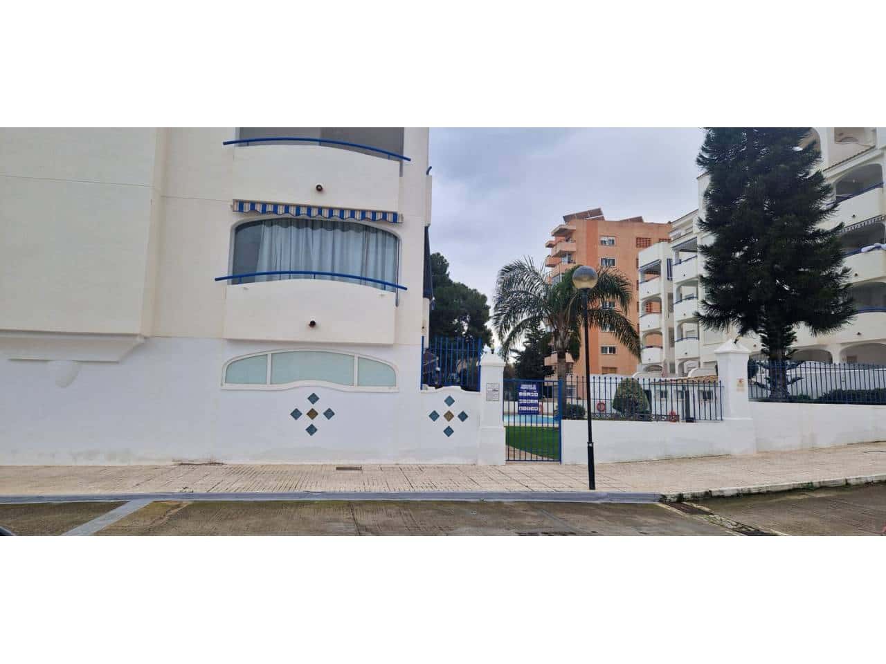 2 bedroom Apartment for sale in Benalmadena with pool garage - € 379,900 (Ref: 9560948)