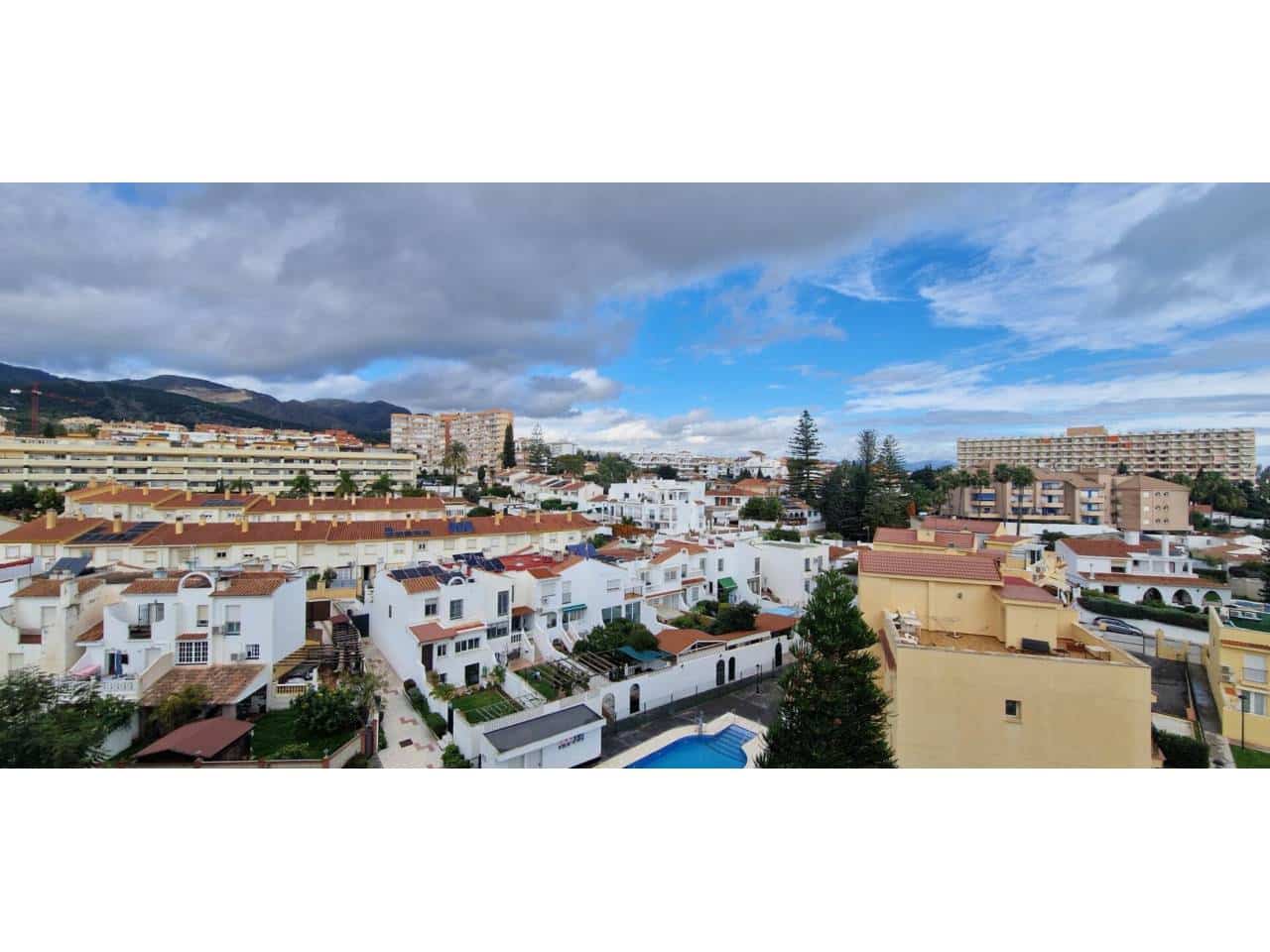 2 sypialnia Penthouse na sprzedaż w Benalmadena z basenem garażem - 399 000 € (Ref: 9564187)