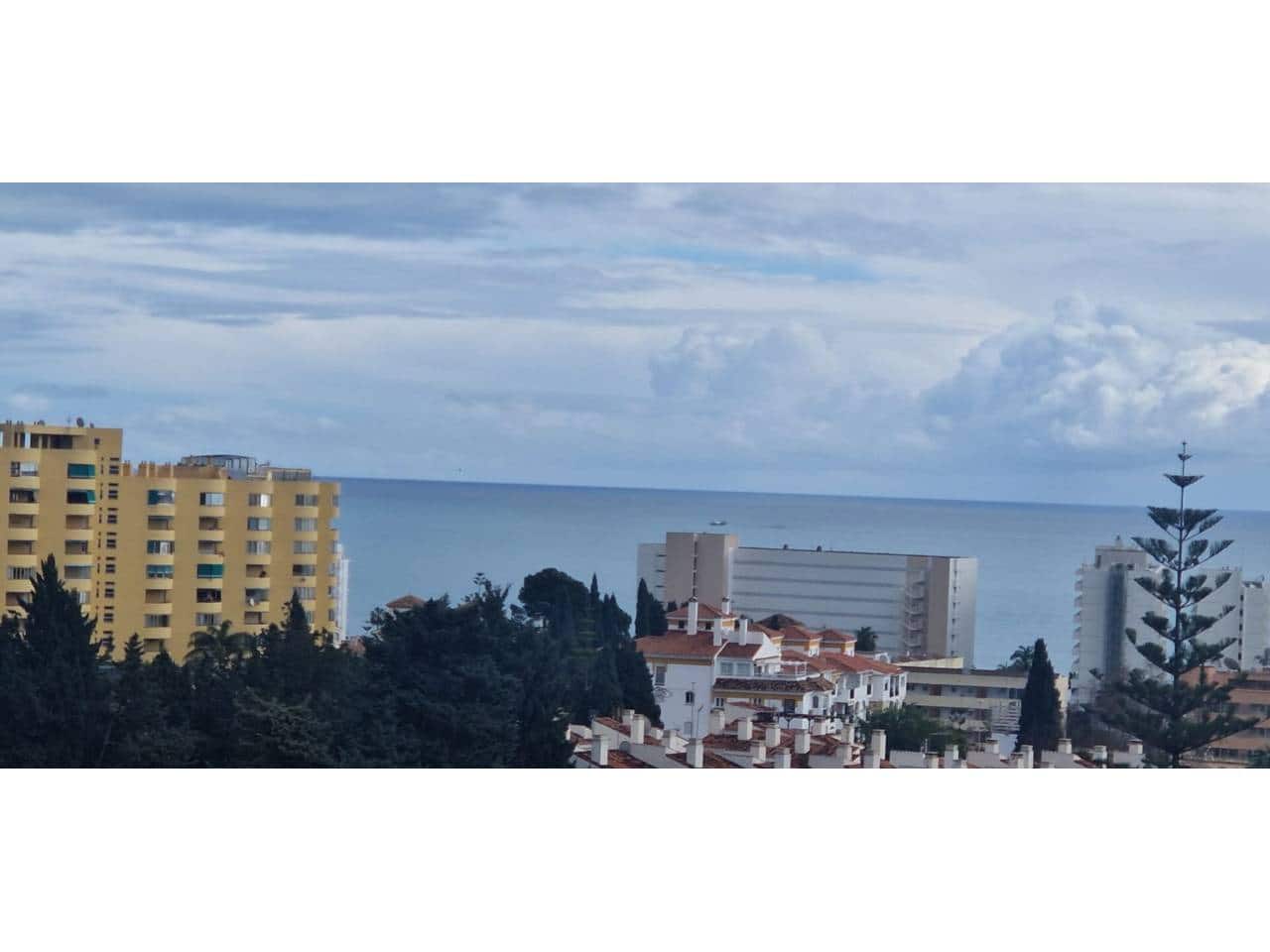 2 sypialnia Penthouse na sprzedaż w Benalmadena z basenem garażem - 399 000 € (Ref: 9564187)