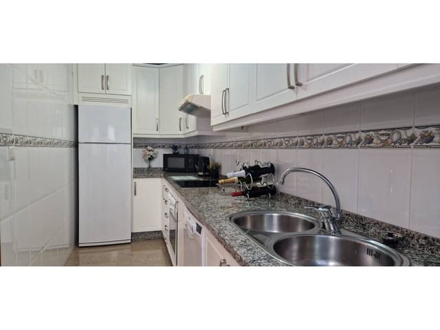 2 bedroom Penthouse for sale in Benalmádena with pool garage - € 399,000 (Ref: 9564187)