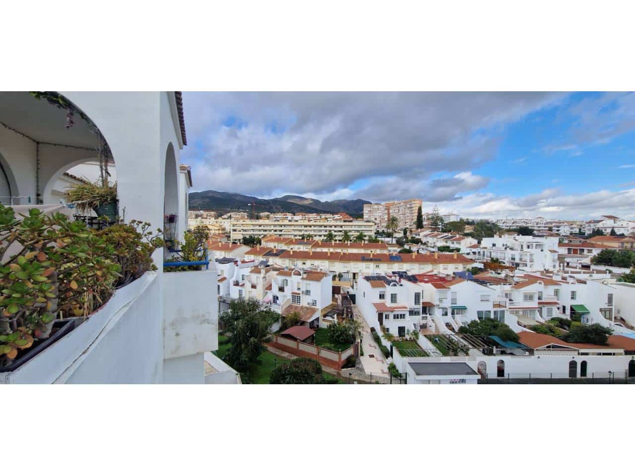 2 sypialnia Penthouse na sprzedaż w Benalmadena z basenem garażem - 399 000 € (Ref: 9564187)