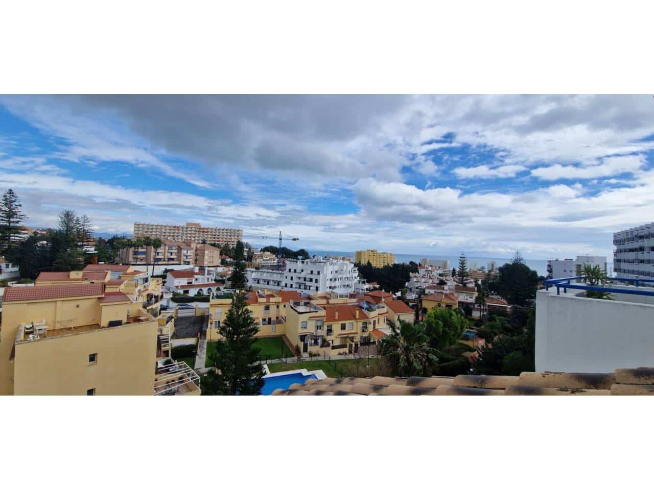 2 sypialnia Penthouse na sprzedaż w Benalmadena z basenem garażem - 399 000 € (Ref: 9564187)