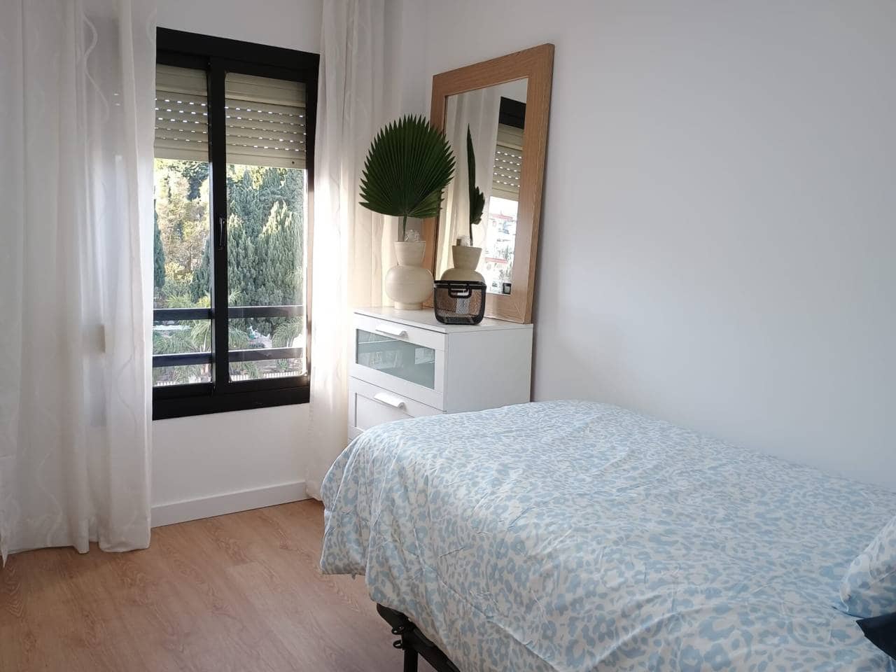 2 bedroom Apartment for rent in Torremolinos with pool - € 1,200 (Ref: 9592243)