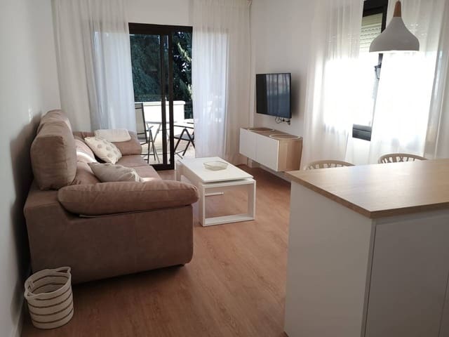 2 Zimmer Apartment zu vermieten in Torremolinos mit Pool - 1.200 € (Ref: 9592243)