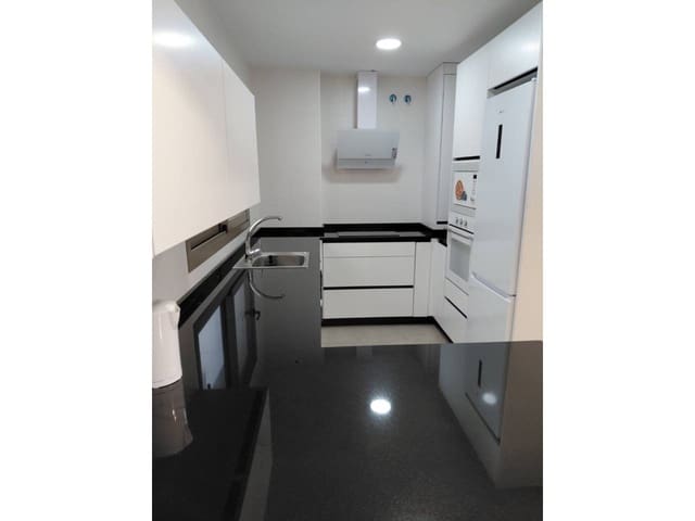 Appartement de 3 chambres à louer à Mijas avec piscine garage - 1 700 € (Ref: 9655580)