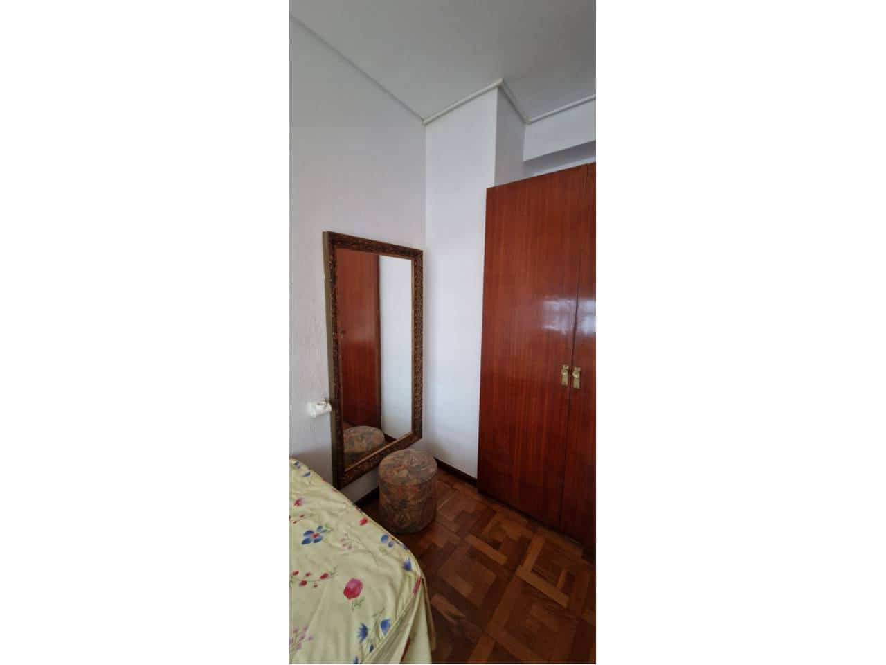 2 bedroom Apartment for rent in Benalmadena with pool - € 1,200 (Ref: 9658126)