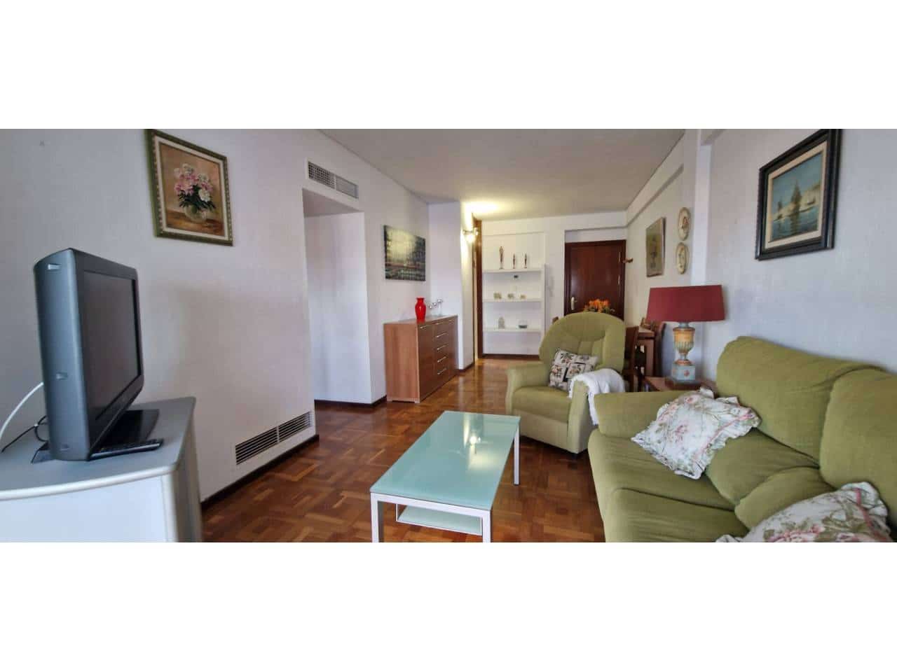 2 bedroom Apartment for rent in Benalmadena with pool - € 1,200 (Ref: 9658126)