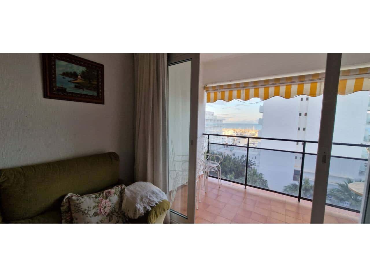 2 bedroom Apartment for rent in Benalmadena with pool - € 1,200 (Ref: 9658126)