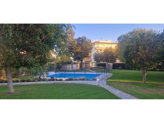 2 Zimmer Apartment zu verkaufen in Benalmádena mit Pool - 262.000 € (Ref: 9689899)