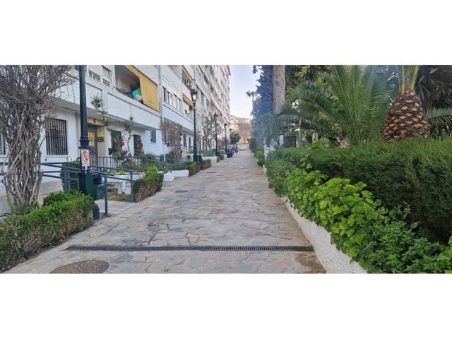 2 Zimmer Apartment zu verkaufen in Benalmádena mit Pool - 262.000 € (Ref: 9689899)