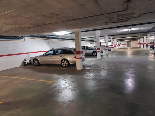 Garage à vendre à Torremolinos - 40 000 € (Ref: 9720756)