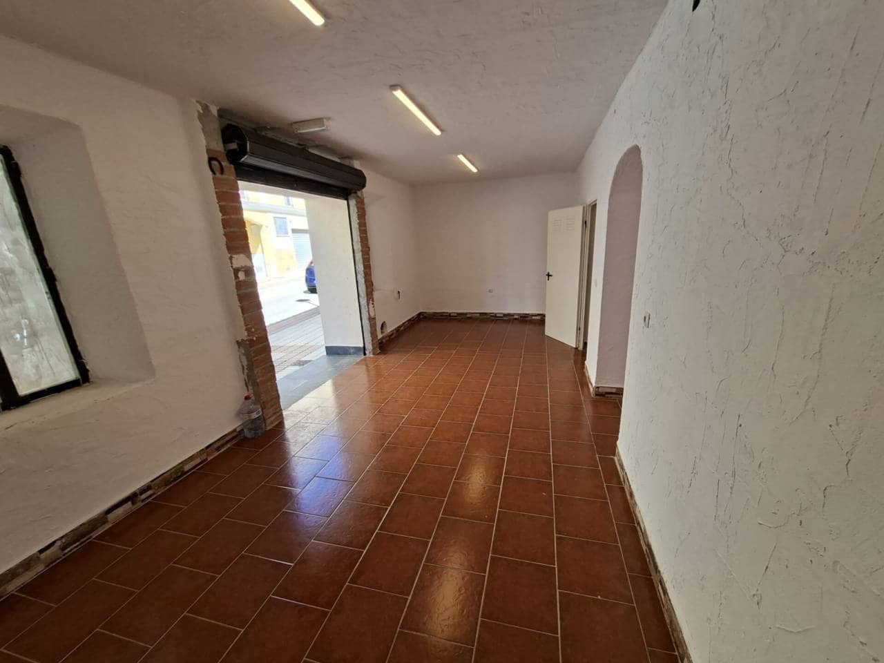 Commercial for rent in Benalmadena - € 1,200 (Ref: 9721009)