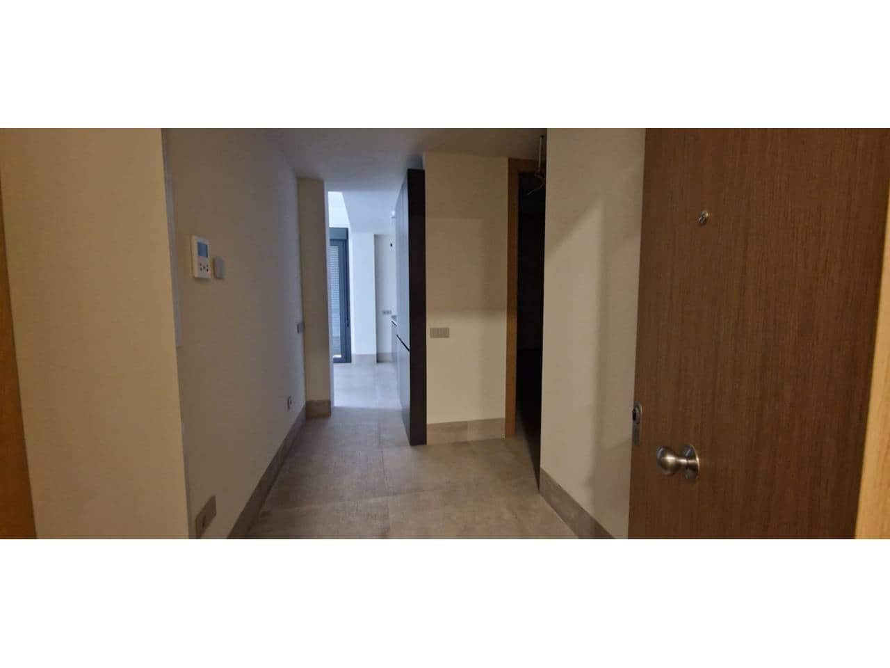 2 slaapkamer Appartement te koop in Malaga stad met garage - € 769.500 (Ref: 9725023)