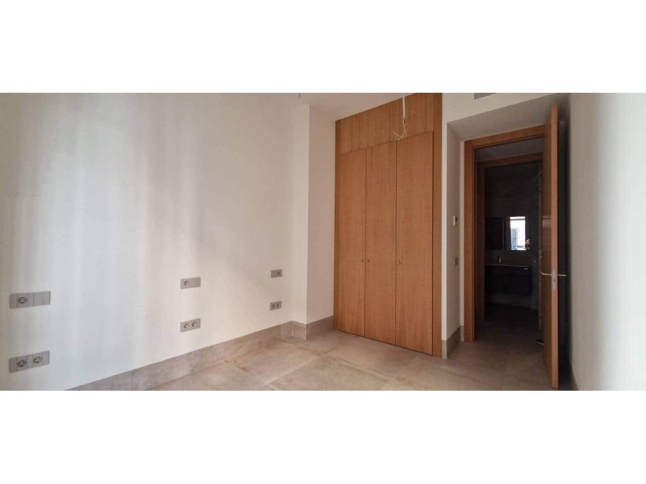 2 slaapkamer Appartement te koop in Malaga stad met garage - € 769.500 (Ref: 9725023)