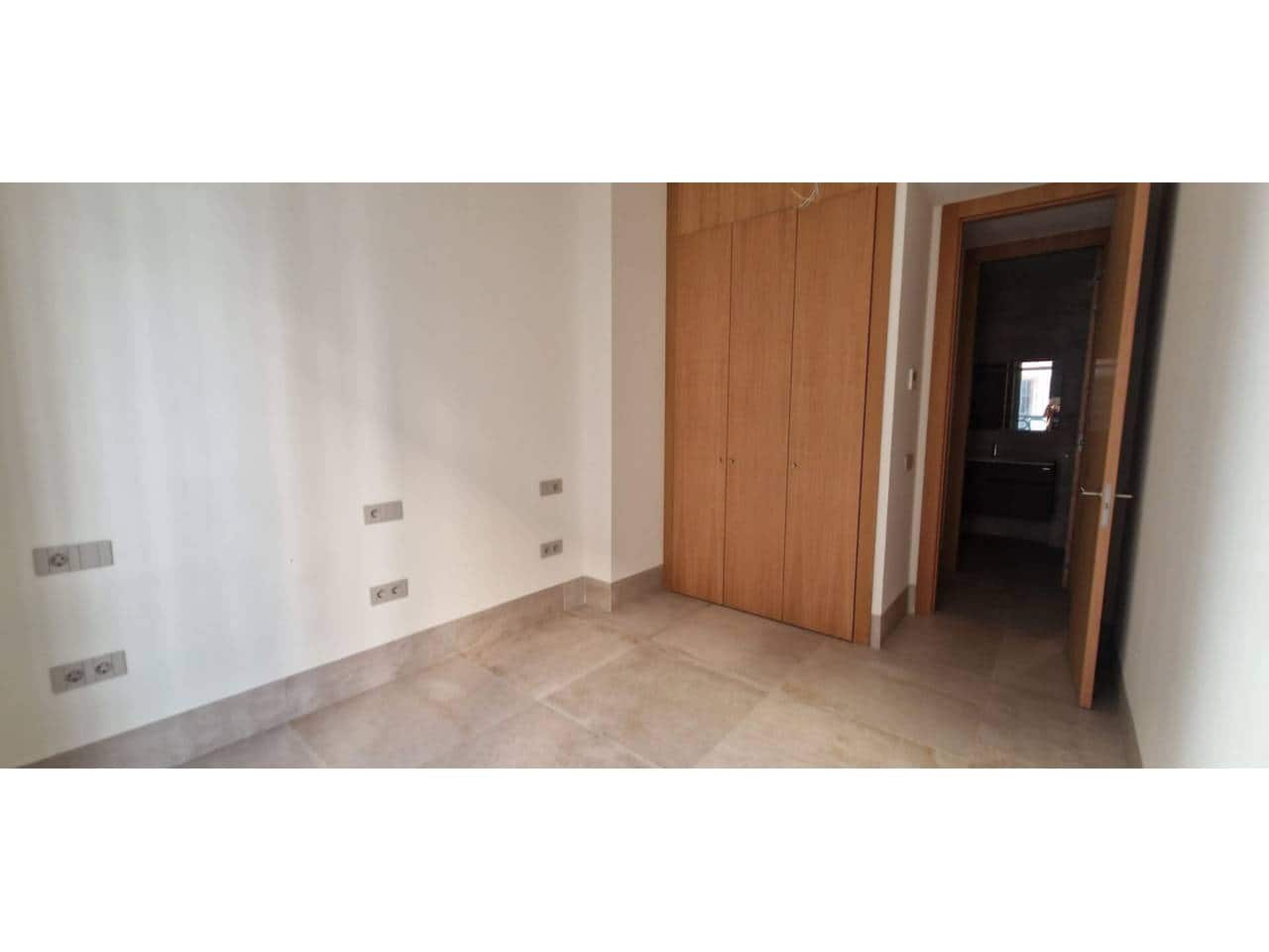 2 slaapkamer Appartement te koop in Malaga stad met garage - € 769.500 (Ref: 9725023)