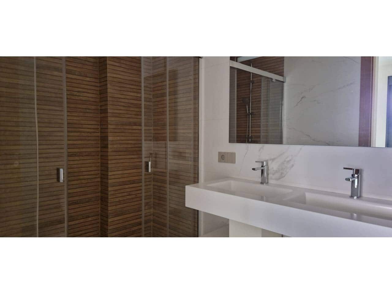 2 slaapkamer Appartement te koop in Malaga stad met garage - € 769.500 (Ref: 9725023)