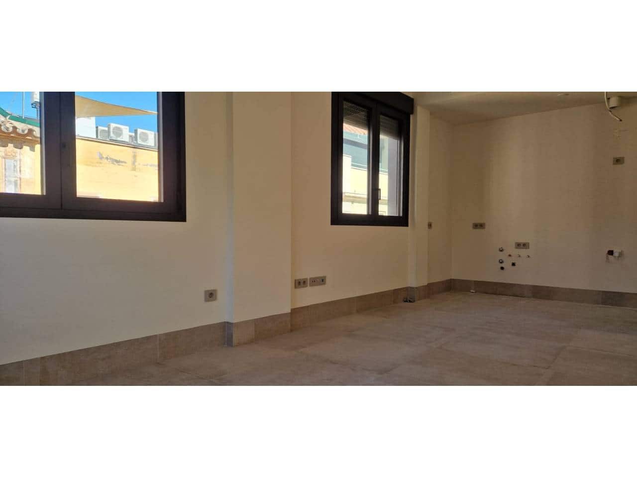 2 soveværelse Lejlighed til salg i Malaga by med garage - € 810.000 (Ref: 9725025)