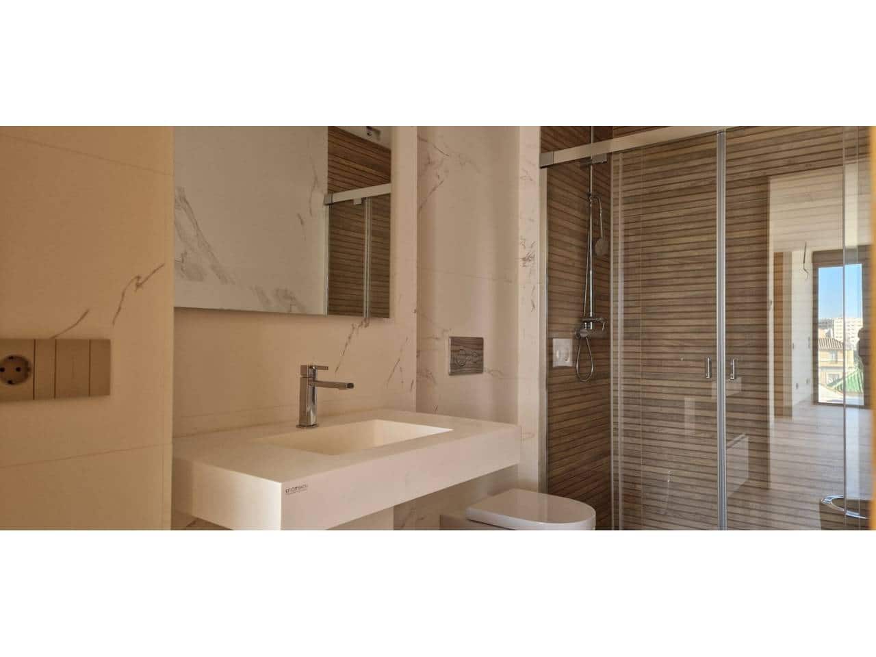 Ático de 2 habitaciones en Málaga ciudad en venta con garaje - 1.395.000 € (Ref: 9725026)