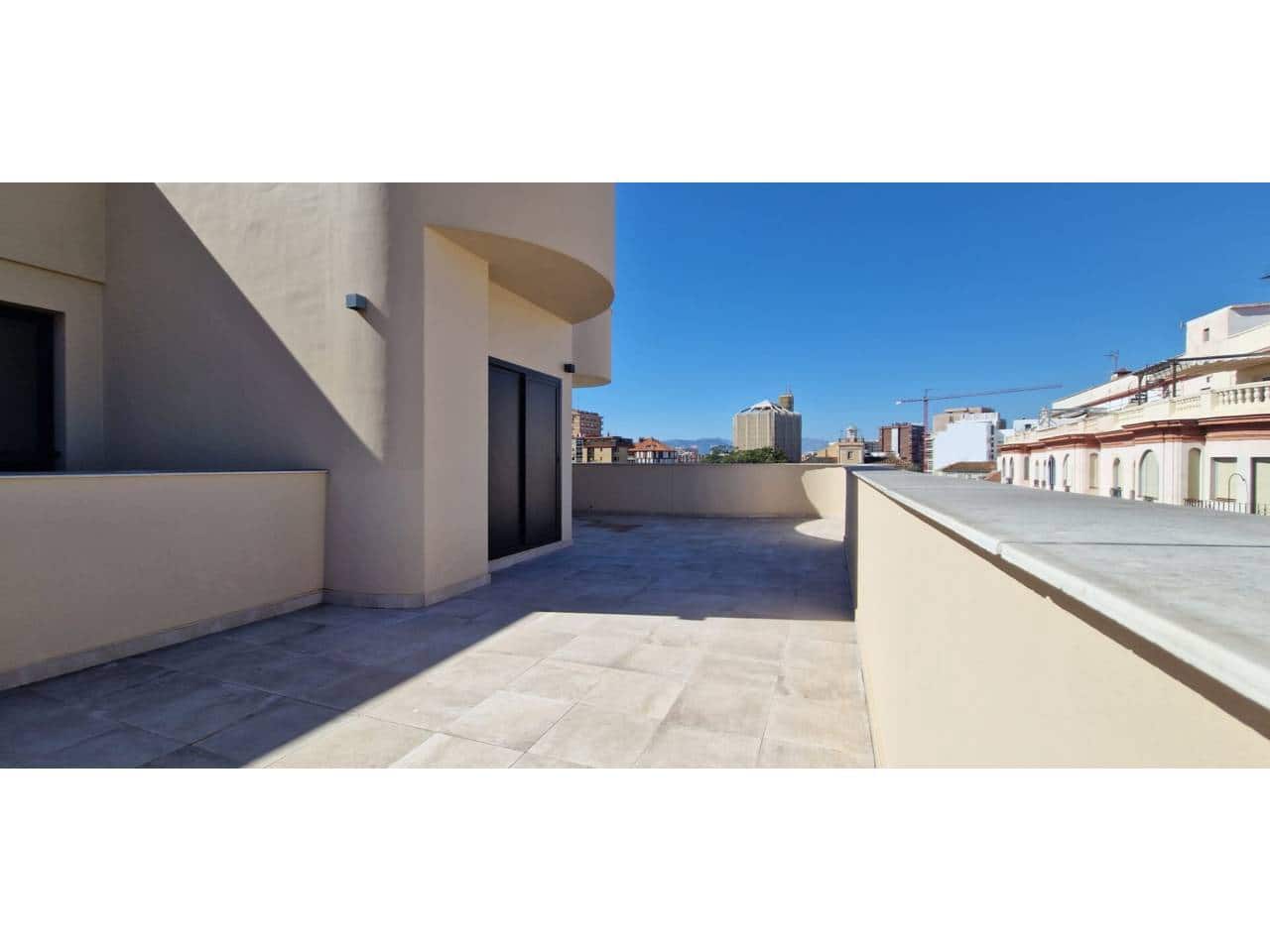 Ático de 2 habitaciones en Málaga ciudad en venta con garaje - 1.395.000 € (Ref: 9725026)