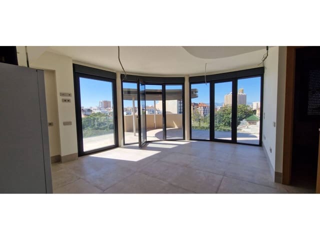 2 soveværelse Penthouse til salg i Málaga by med garage - € 1.395.000 (Ref: 9725026)