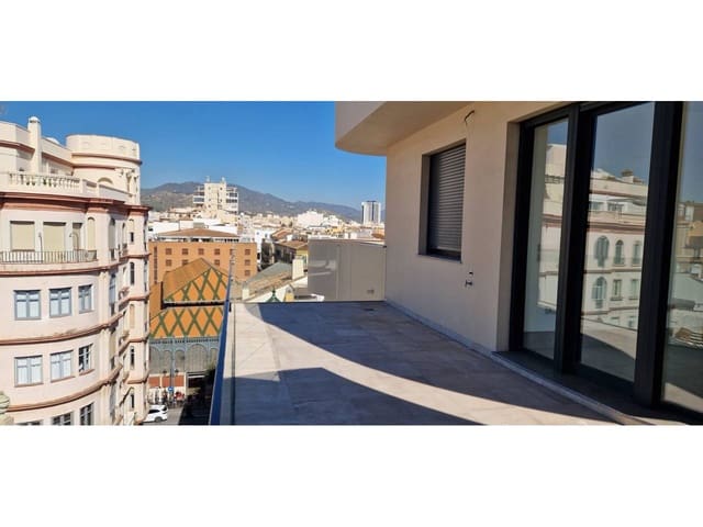 2 soveværelse Penthouse til salg i Málaga by med garage - € 1.395.000 (Ref: 9725026)