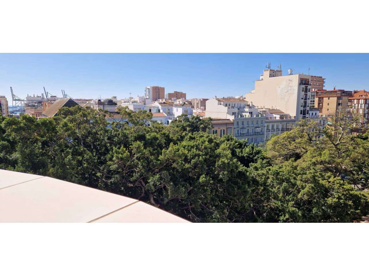 Ático de 2 habitaciones en Málaga ciudad en venta con garaje - 1.395.000 € (Ref: 9725026)