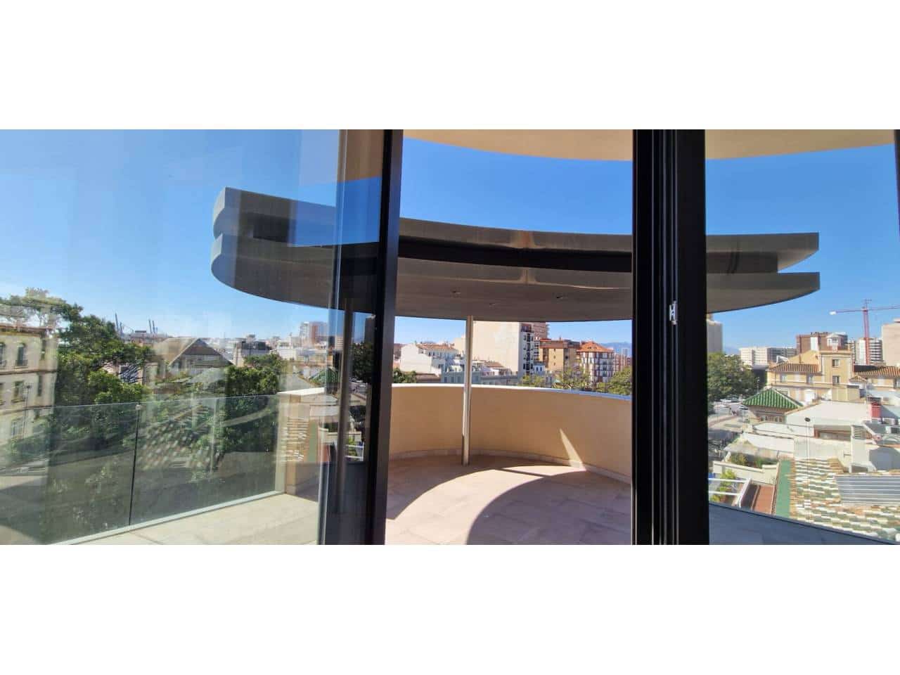 Ático de 2 habitaciones en Málaga ciudad en venta con garaje - 1.395.000 € (Ref: 9725026)