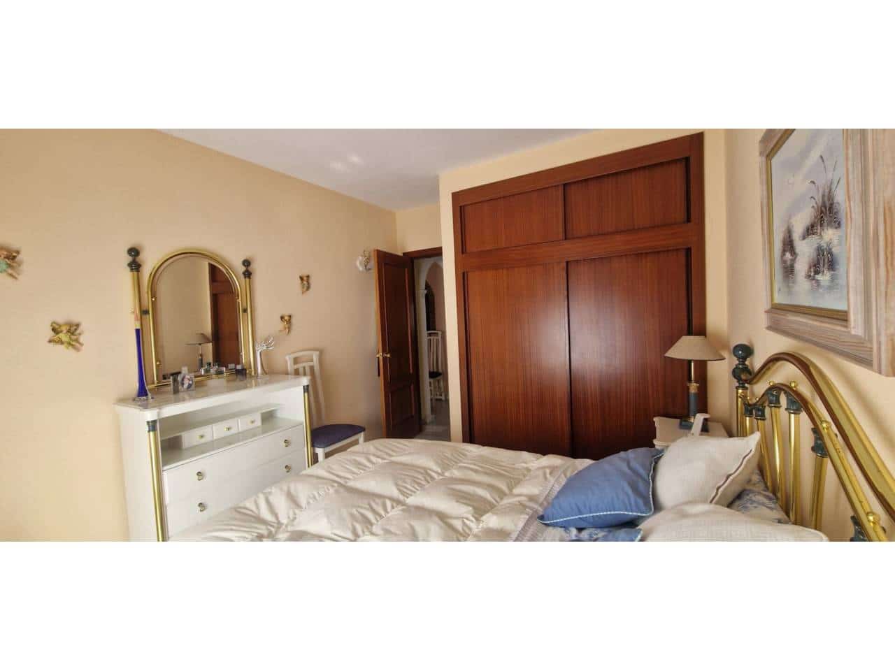 2 bedroom Apartment for sale in Torremolinos with pool - € 420,000 (Ref: 9747474)