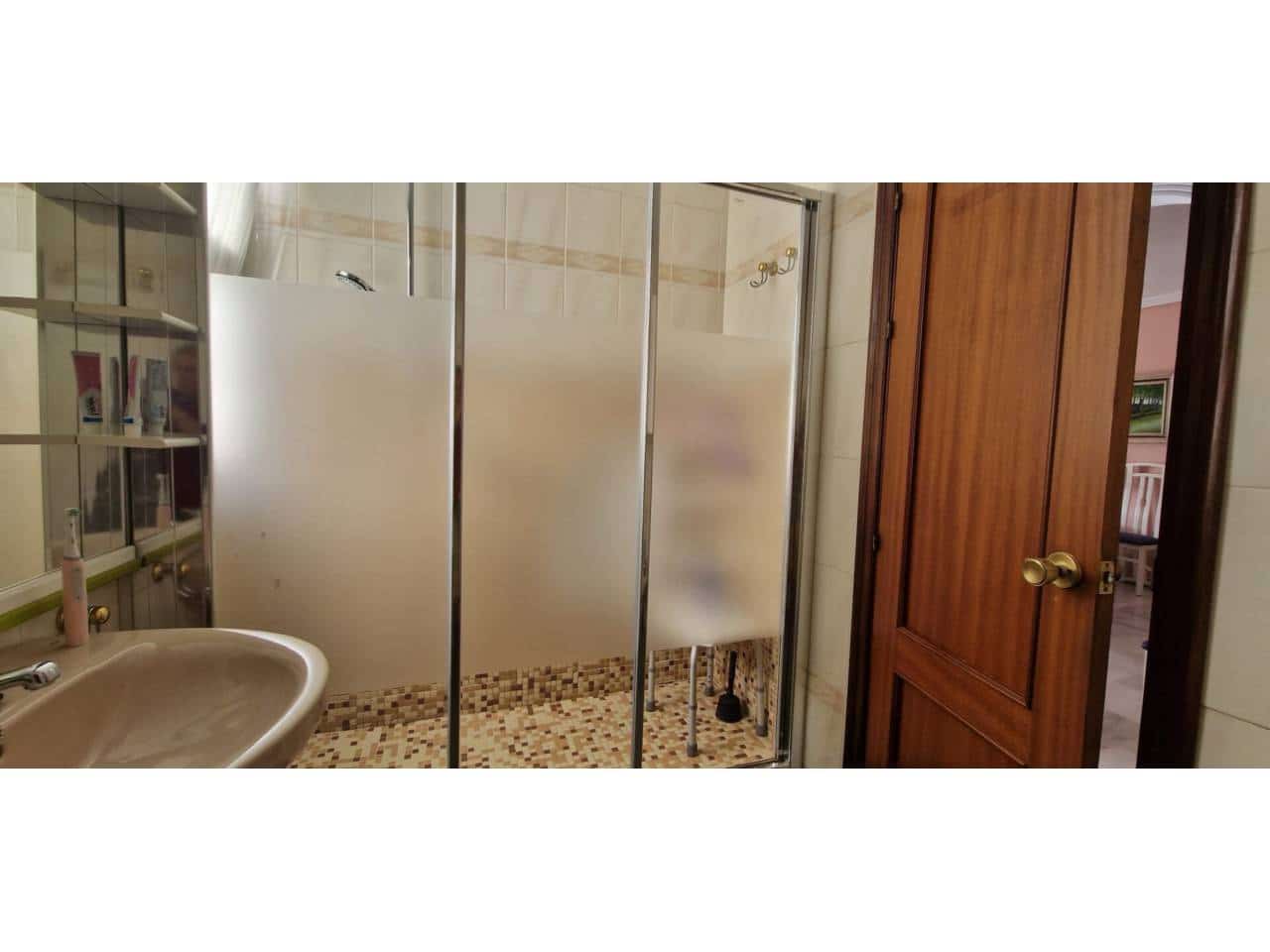 2 bedroom Apartment for sale in Torremolinos with pool - € 420,000 (Ref: 9747474)